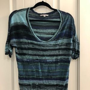 . Light weight Gap sweater